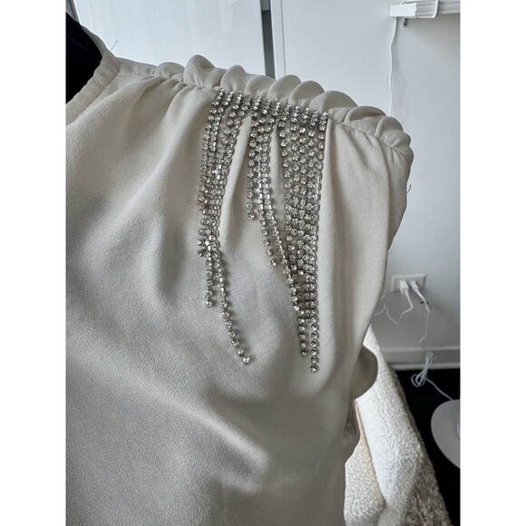 Express Cream Rhinestone Sleeveless Bubble Hem Tank Size Large NEW! - Picture 2 of 6